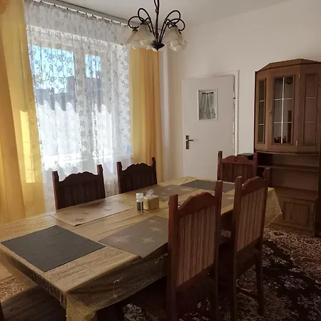 Centrum Rp 2 Apartment *